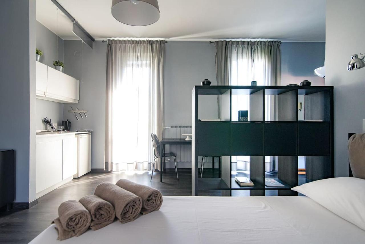 Apartament Via Mentana 32 - The House Of Travelers Como Zewnętrze zdjęcie