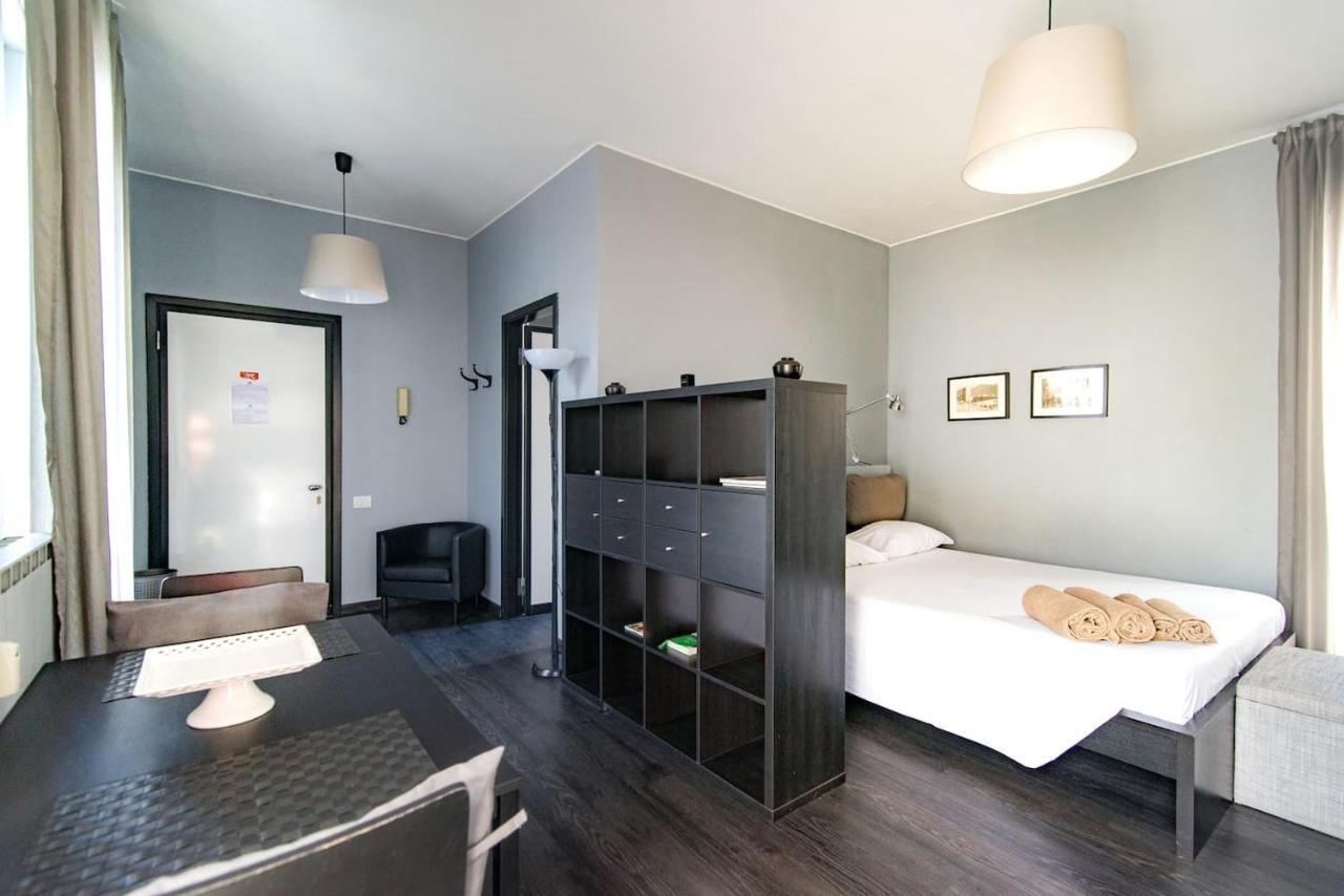 Apartament Via Mentana 32 - The House Of Travelers Como Zewnętrze zdjęcie