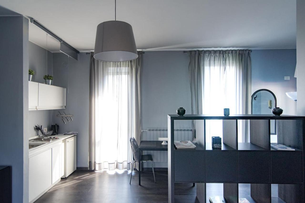 Apartament Via Mentana 32 - The House Of Travelers Como Zewnętrze zdjęcie