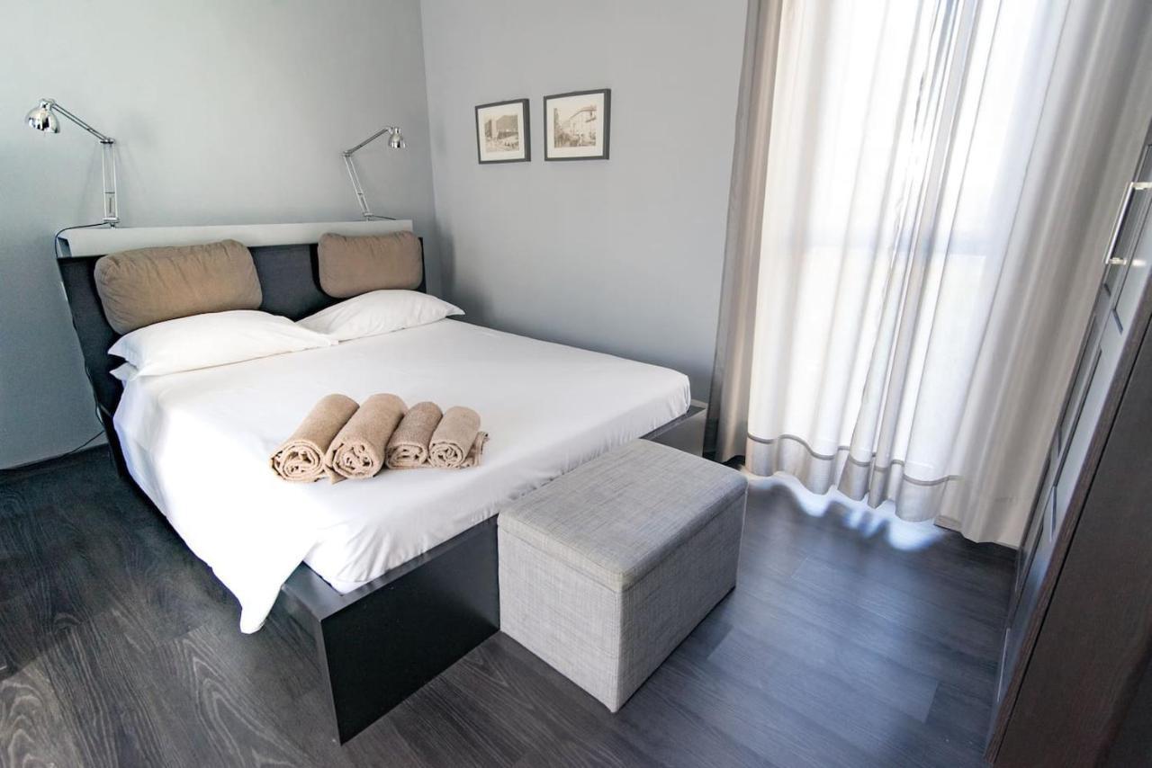 Apartament Via Mentana 32 - The House Of Travelers Como Zewnętrze zdjęcie