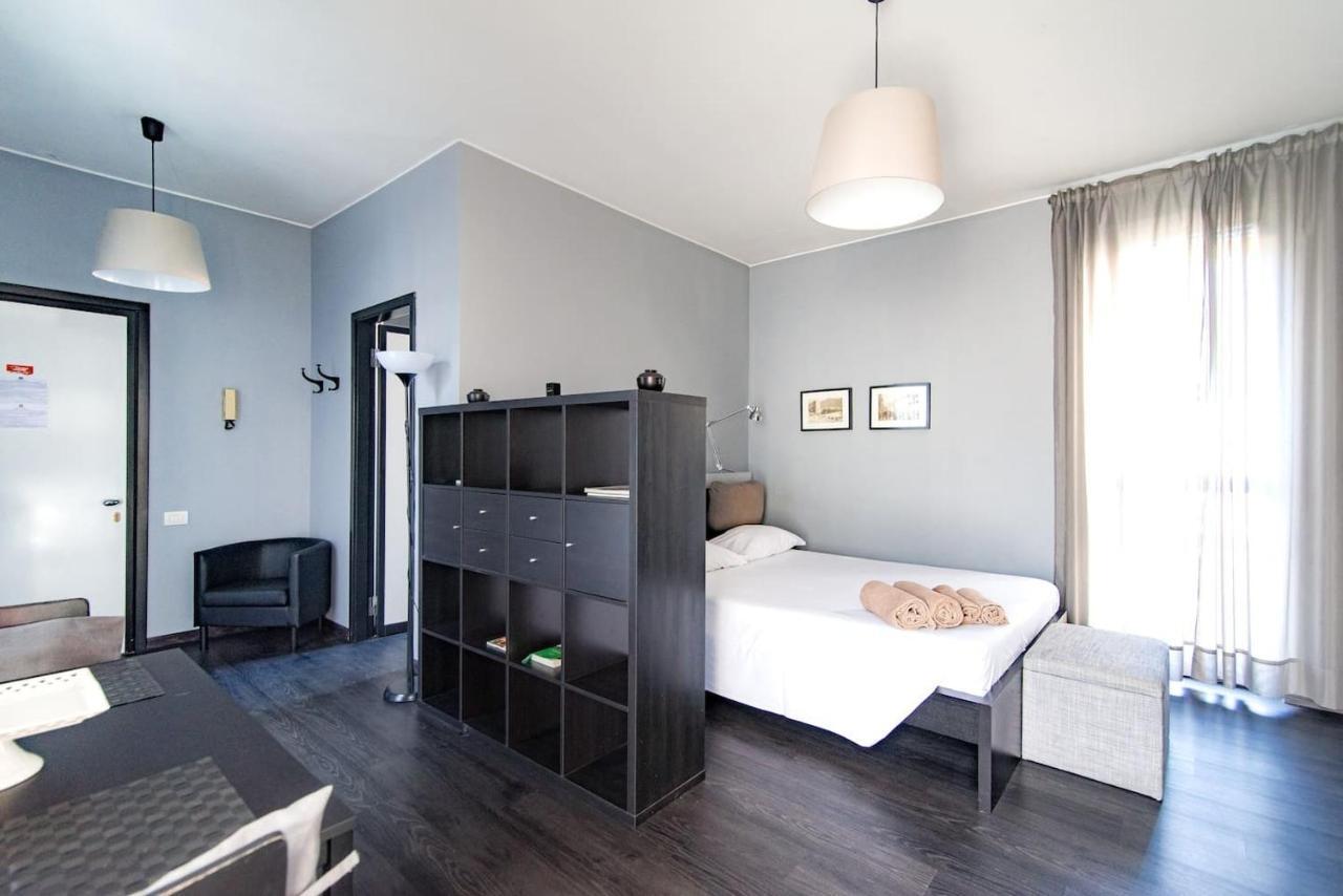 Apartament Via Mentana 32 - The House Of Travelers Como Zewnętrze zdjęcie