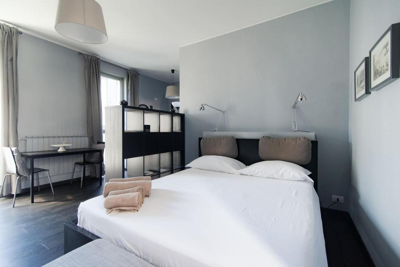 Apartament Via Mentana 32 - The House Of Travelers Como Zewnętrze zdjęcie