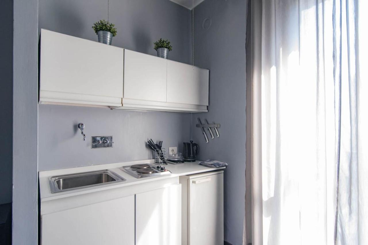 Apartament Via Mentana 32 - The House Of Travelers Como Zewnętrze zdjęcie