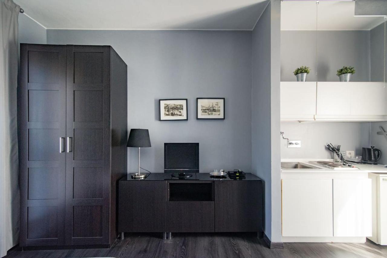 Apartament Via Mentana 32 - The House Of Travelers Como Zewnętrze zdjęcie