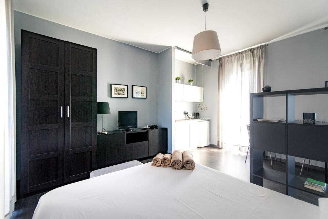 Apartament Via Mentana 32 - The House Of Travelers Como Zewnętrze zdjęcie