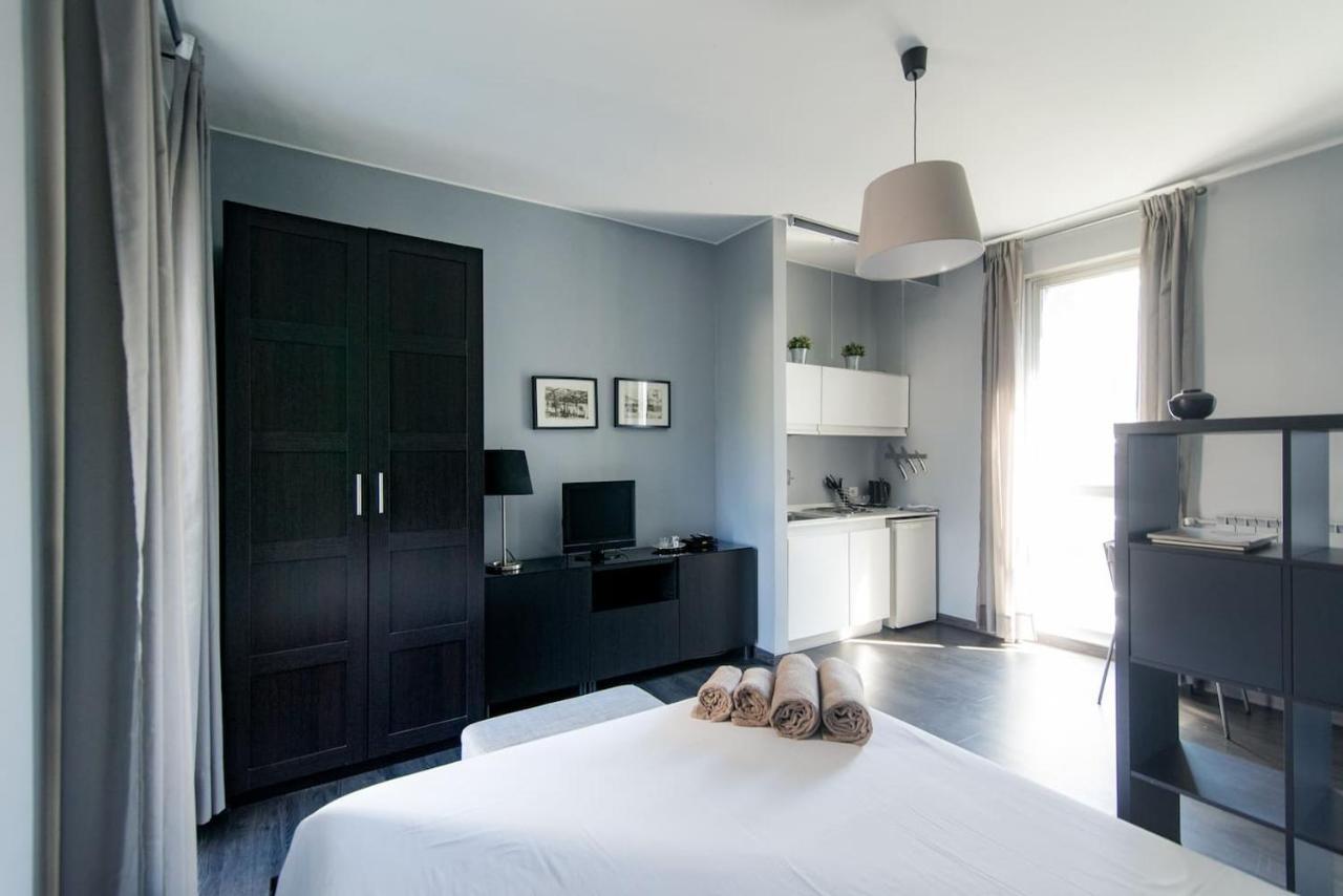 Apartament Via Mentana 32 - The House Of Travelers Como Zewnętrze zdjęcie